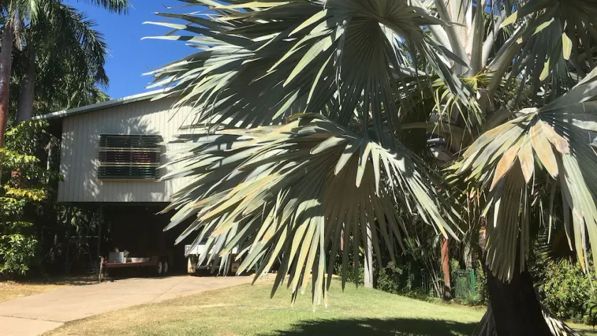 Darwin Tropical House - Image 1