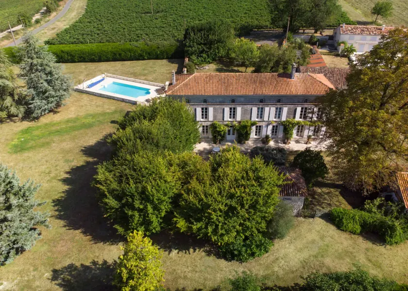 Traumhafte Unterkunf aus dem 18 Jhdt. mit Pool, nahe Cognac, in der Charente - Image 1