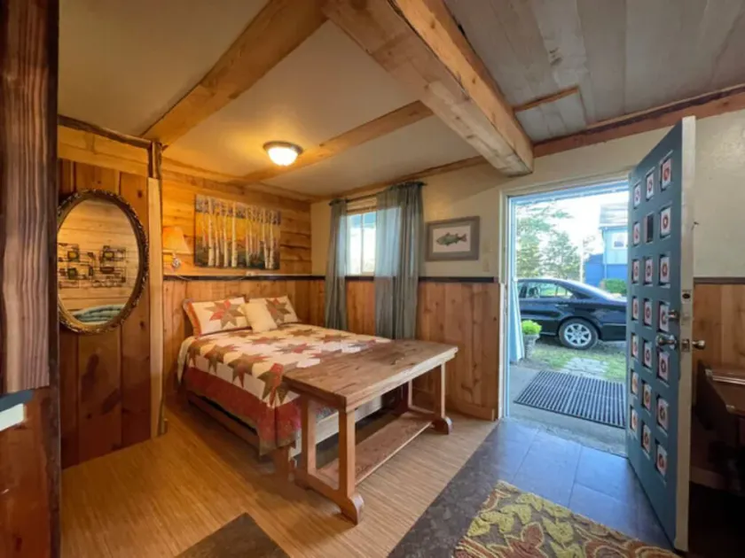 Sea Studio On the Bay - Image 1