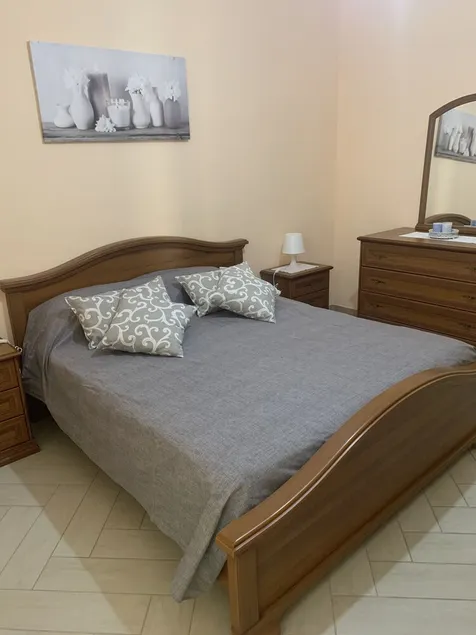 Appartement Privé Central Parking Gratuit en rue - Image 1