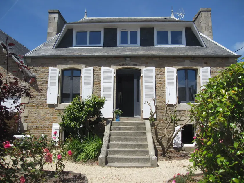 Stereden vor a stone fisherman's house, close to beaches and shops - Image 1