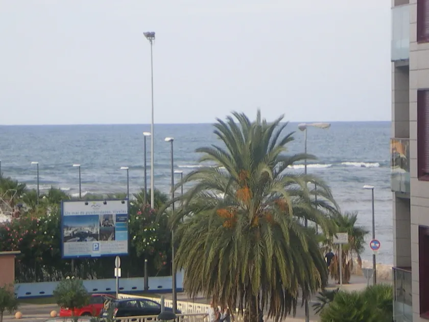 appartement spacieux en face du Club Marine et de la plage de sable fin de Denia - Image 1