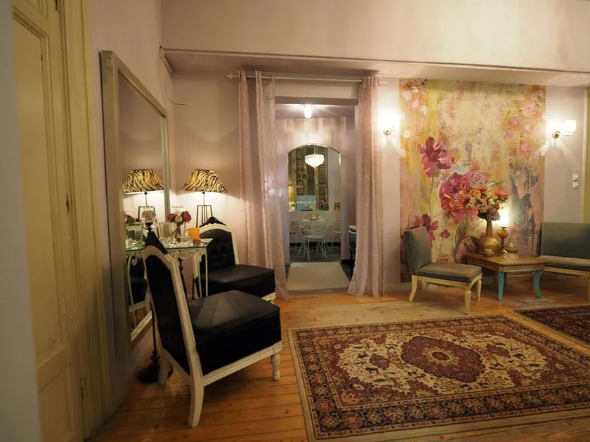 Chateau Leconte, Beautiful Vintage House in Thessaloniki - Image 1