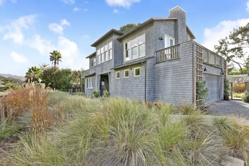 Immaculate Beach House with Great Views Of Mt Tam - Image 1