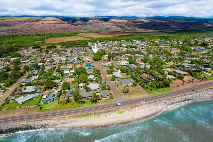 Beautiful 3 br 8 Kekaha Beach house! - Image 1