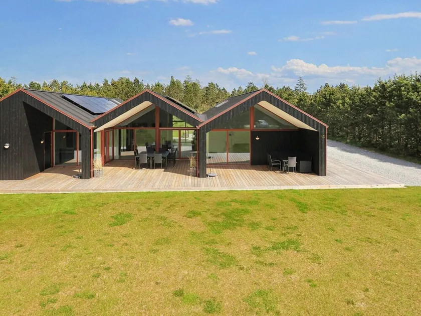10 Person Holiday Home in Jerup - Image 1