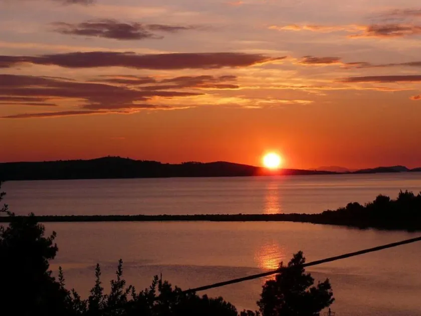 Dugi otok spacious & peaceful beachfront 2 BR apartment with breathtaking view - Image 1