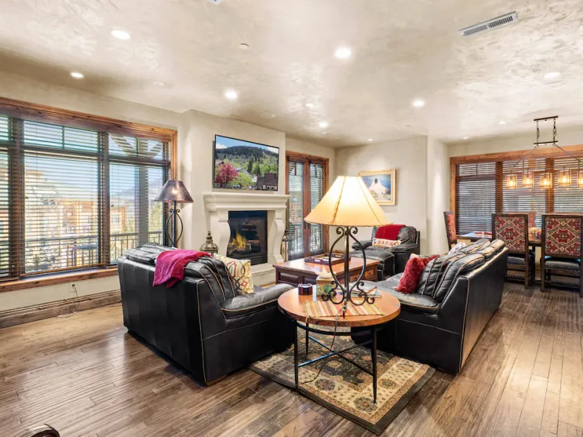 Slopeside 3-BD Penthouse At Canyons Village av All Seasons Resort Lodging - Image 1
