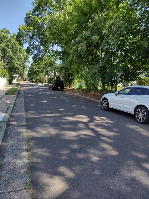 Highland Park - Image 1