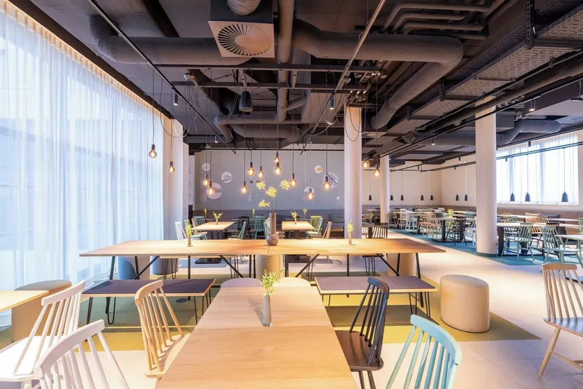 Leonardo Smart Hotel Vienna Airport - Image 1