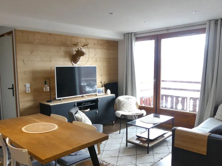 Cosy apartment at 1800 with direct access to the slopes - Image 1