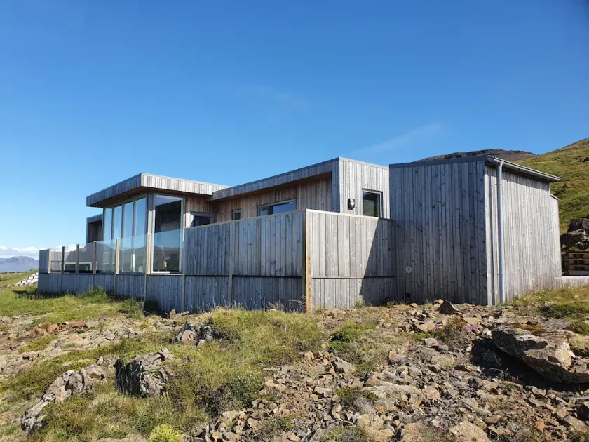 Family Friendly Country House w/ Amazing View, Hot Tub, Sauna - Image 1