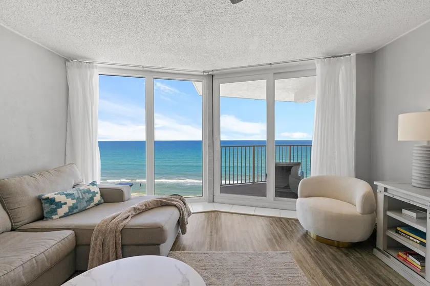 Shores Club 806 - Image 1