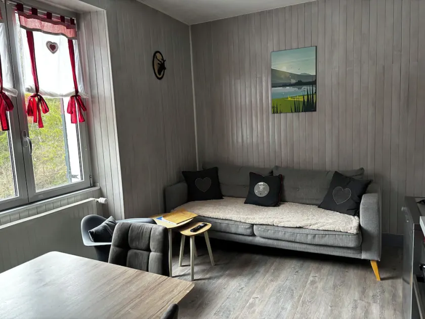 LES DAPPES appartement-chalet 5 personnes classé 3* LES ROUSSES - Image 1