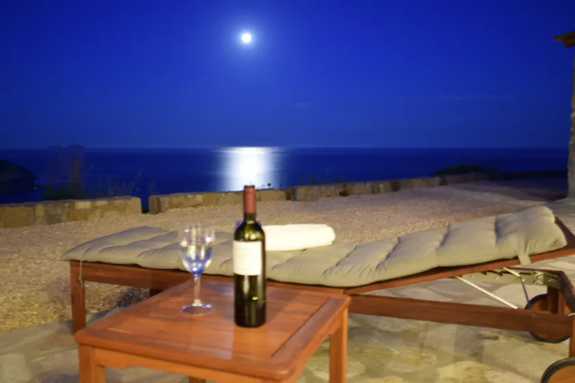 A Beachfront exclusive secluded Villa with breathtaking view to the Aegean Sea - Image 1