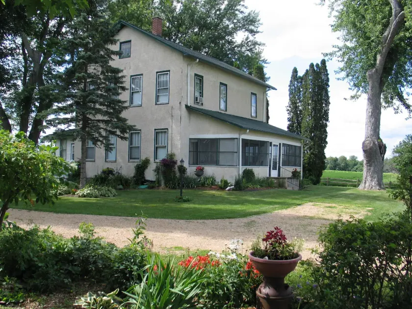 Maison historique - OLD CENTURY FARM HOUSE - près de Devil's Lake State Park et WI Dells - Image 1