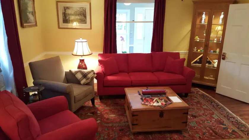 Garfield Guest House - Stonyman Suite - Image 1