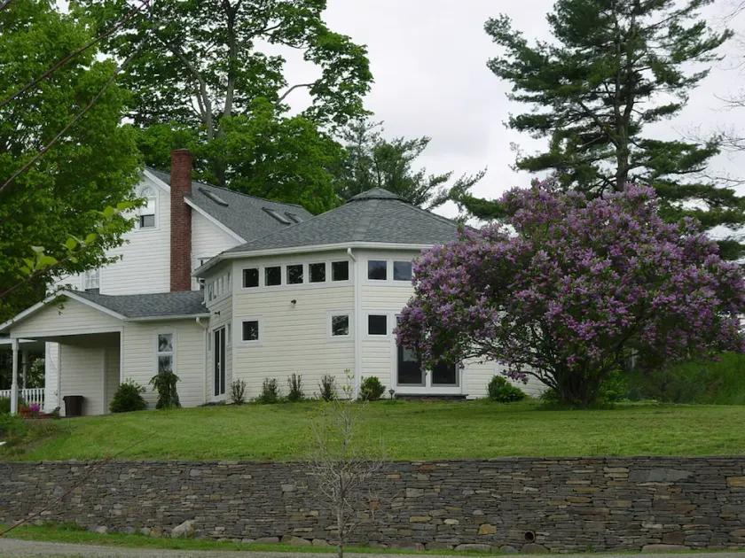 Historical Estate,  Rhinebeck w/ Farm Animals, Hot Tub, Pool,  Lake, Gardens - Image 1