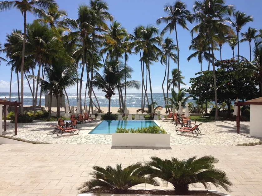 BEACH FRONT CARIBBEAN GETAWAY! - Image 1