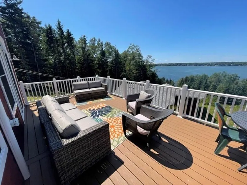 Spacious 3 Bedroom, 2 bath, new home, ocean views, close to Maine seafood! - Image 1