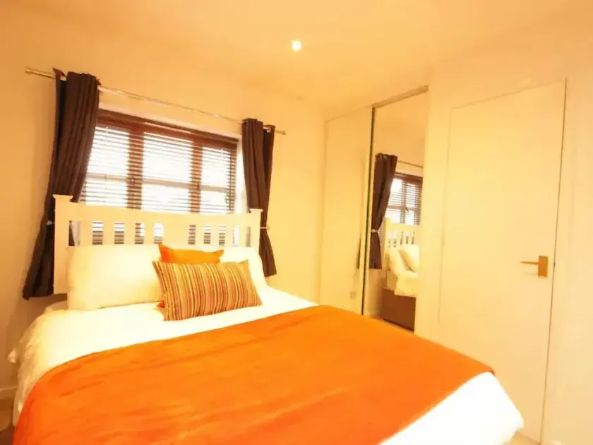 Fantastic 2-Bed House in Hull. Garden, Sky tv. - Image 1