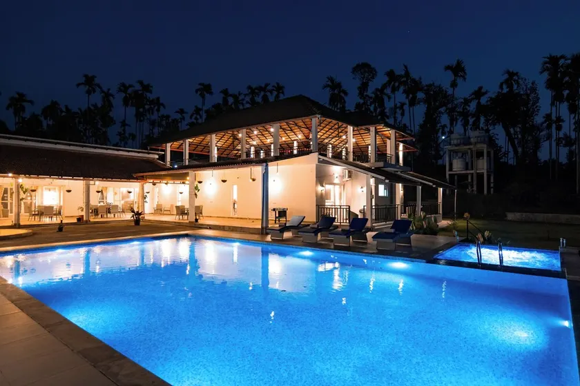 ELIVAAS Signature Tranquility, Coorg 5BHK Pet-Friendly Villa with Pool, Jacuzzi & Terrace - Image 1