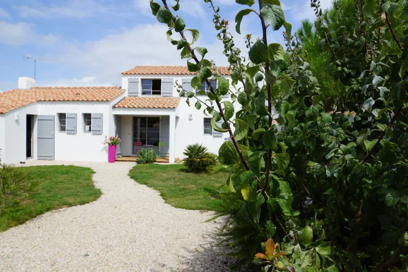 Noirmoutier WIFI VILLA 6 PERS FOREST 100M 400M BEACH BIKE TILGÆNGELIGE - Image 1
