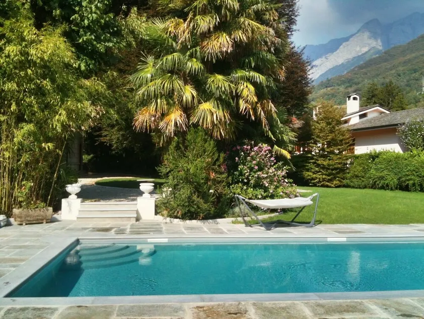 Villa in pure Art Nouveau style with swimming pool and park - Image 1