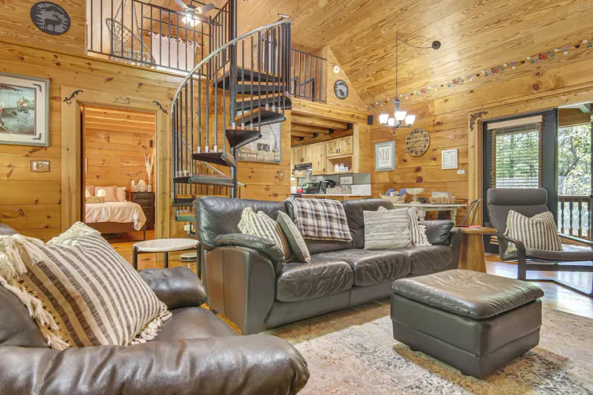 Hike, Bike, Tubing, Whitewater Rafting! Saluda Gem - Image 1