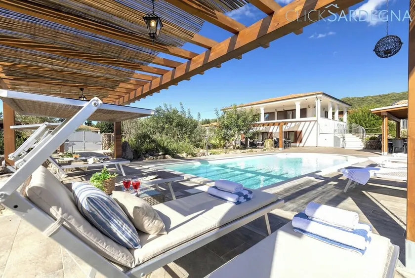 ClickSardegna Alghero Villa Flaminia, with independent swimming pool, SPA & Gym - Image 1