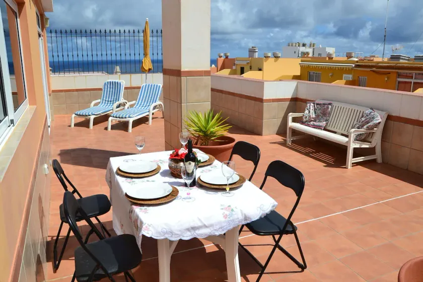 PENTHOUSE ZENTRUM VON GALDAR MIT TERRASSE - Image 1