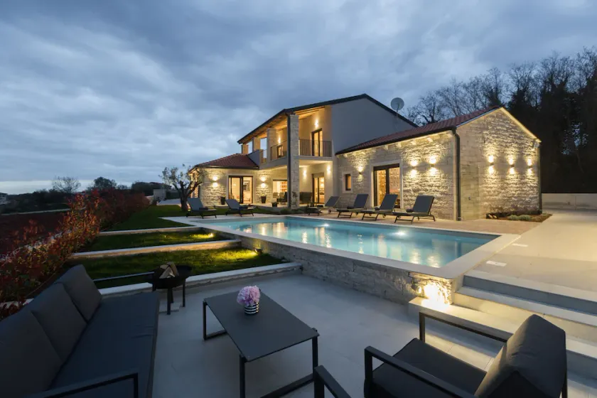 Oasis of peace, with wellness, playground, pool, barbecue - Image 1