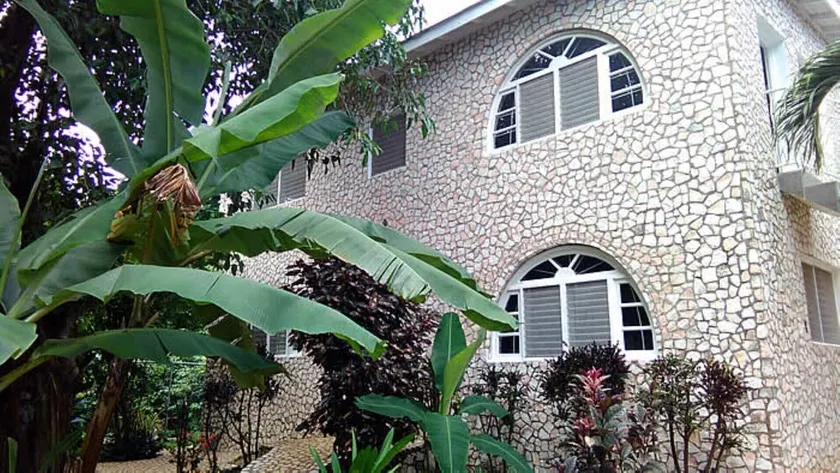 A Villa Vacation in Negril Jamaica Creative Elegant Tropical a Unique Experience - Image 1