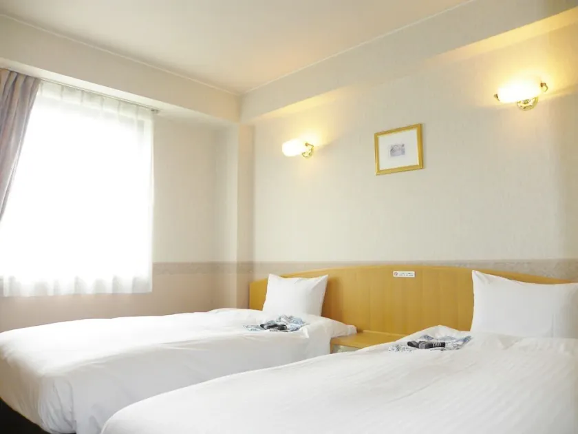 Nonsmoking spacious twin room LAN connection fre / Yonezawa Yamagata - Image 1