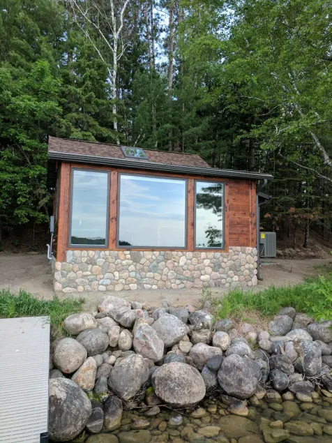 Bliv 3 meter fra vandet - vores lille hus med alt hvad du behøver for at slappe af - Image 1