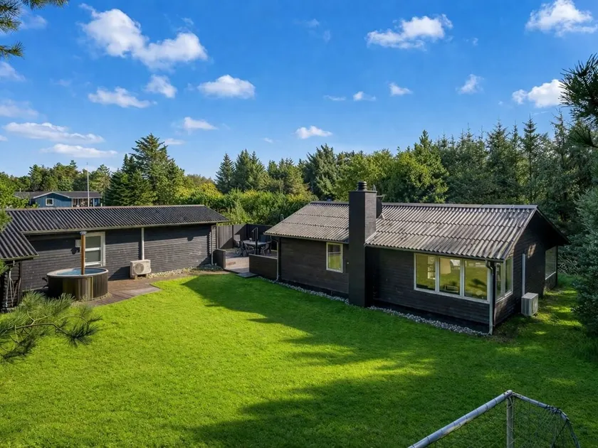 Holiday Home Josina - 1-3km from the sea by Interhome - Image 1