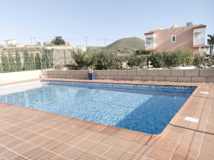 Två sängar två bad (ett med walkin dusch) Apt. med säsongsuppvärmd 10X5pool - Image 1
