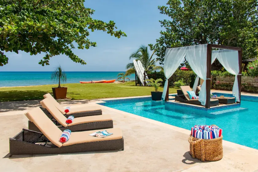 Sun Kissed Villa, am Strand. - Image 1