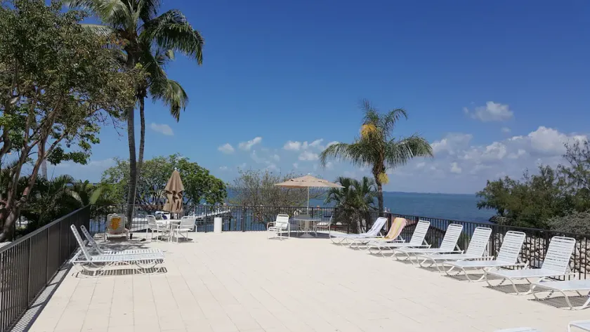 Moon Bay Key Largo Eigentumswohnungs-Wasser-Ansicht. Volle Rückerstattung bei Teilaufenthalt. Der Himmel des Tauchers - Image 1