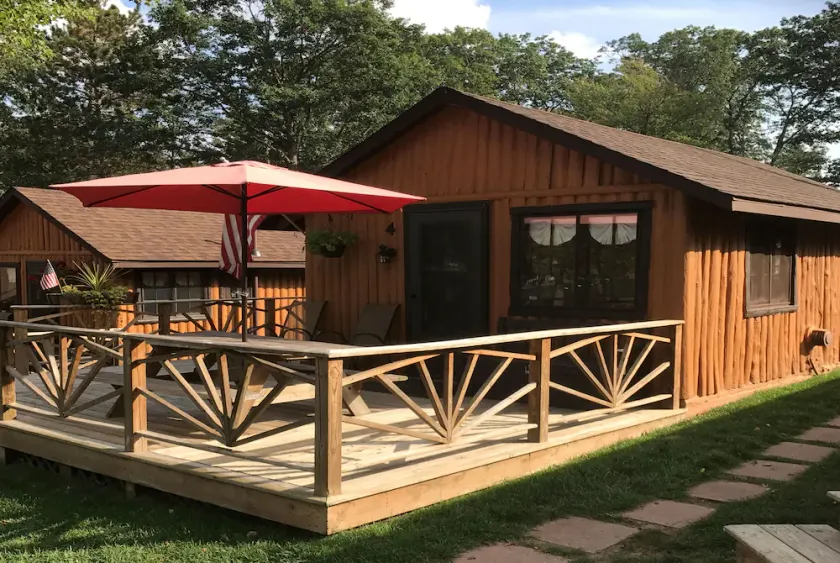 Affordable, Lake Front Log Cabin - Cabin 3 - Image 1