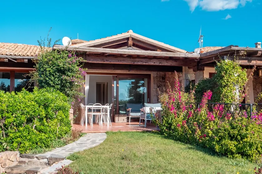 Villa Valentina 250m From The Beach - Happy Rentals - Image 1