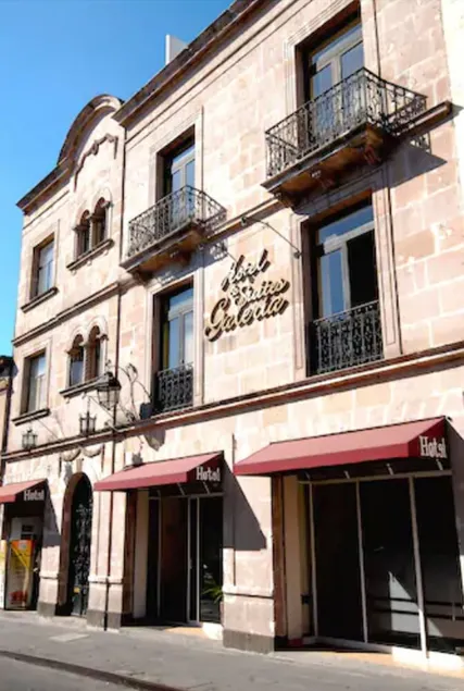 Hotel & Suites Galeria - Image 1