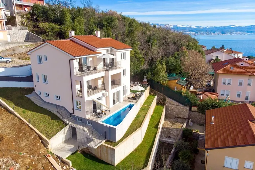 Villa Magic Hill with Pool - Image 1