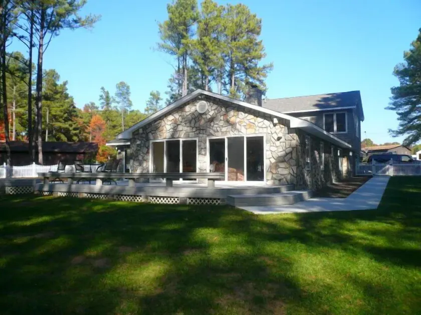 \"ON LAKE TIME\" Paradies am Seeufer - Kerr Lake - Buggs Island @ Palmer's Point - Image 1