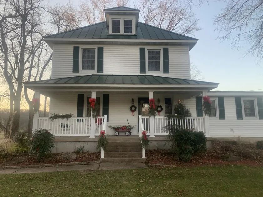 Beautiful Farmhouse Stay! - Image 1