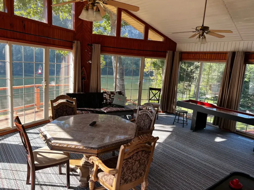 Right on the White River! Stunning views! Fish, hike, or just relax! - Image 1