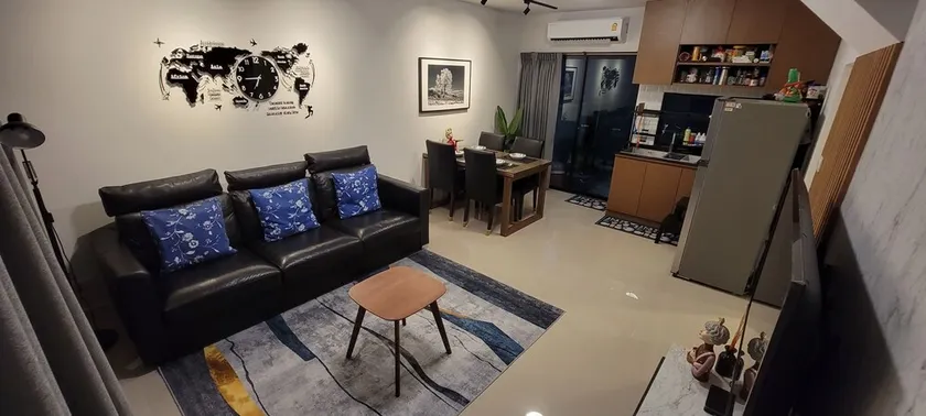 Cozy Townhouse 10 minutes to MRT Bang Rak Yai - Image 1