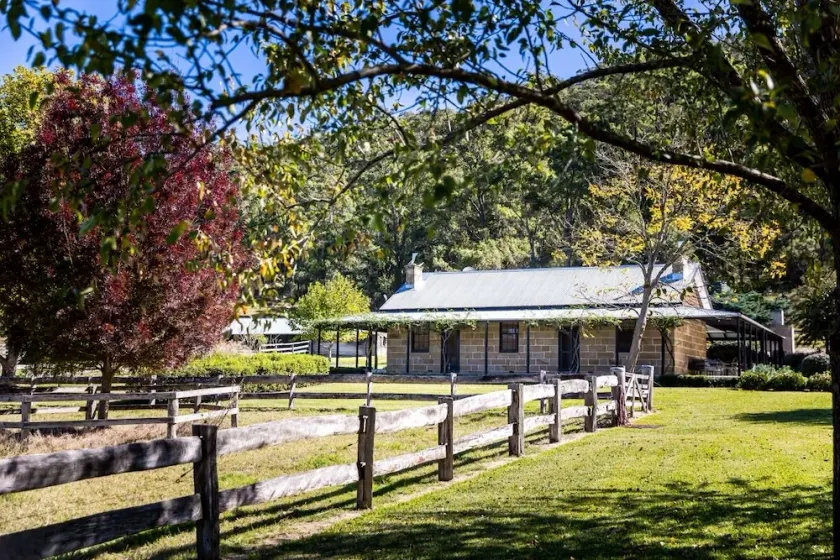 The Glen - Stunning Sandstone Cottage - Image 1