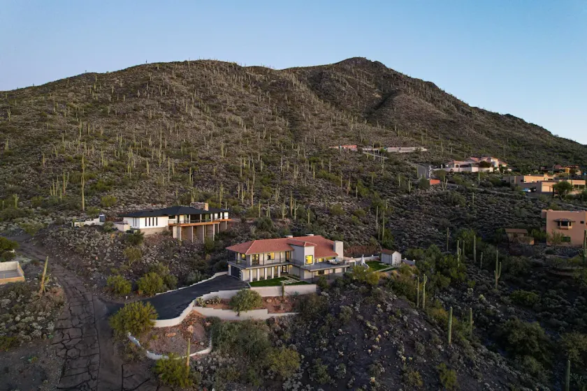 Black Mountain Gem! Completely Renovated! 10am Check-In and 3 pm Check-Out!!! - Image 1