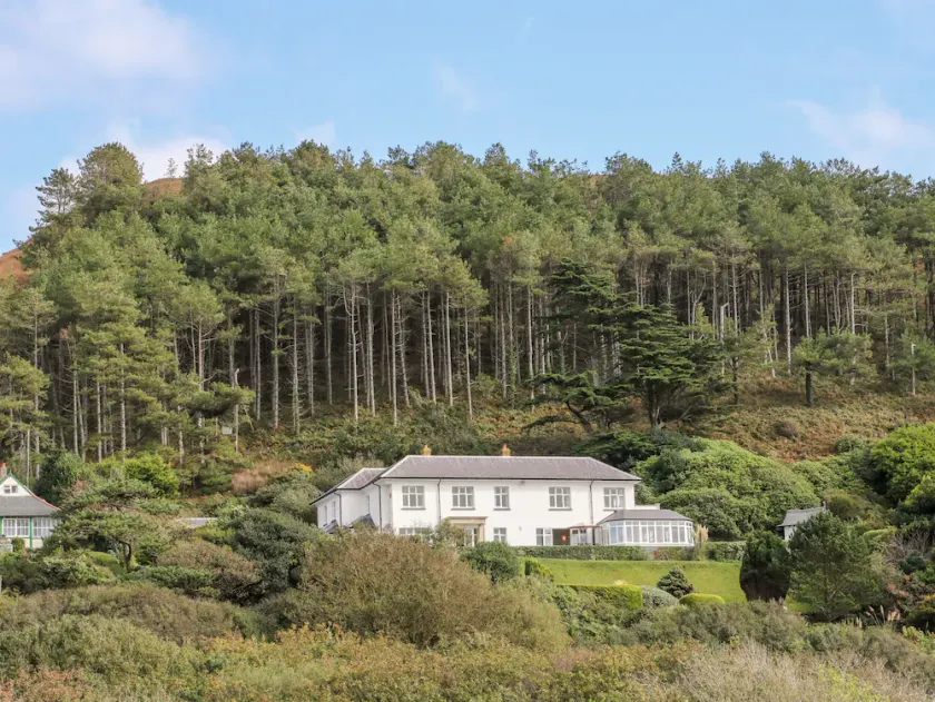 Brynmorwydd, ABERDOVEY - Image 1
